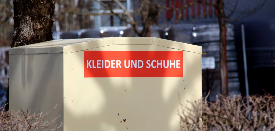 Symbolbild-Altkleidercontainer Symbolbild-Altkleidercontainer