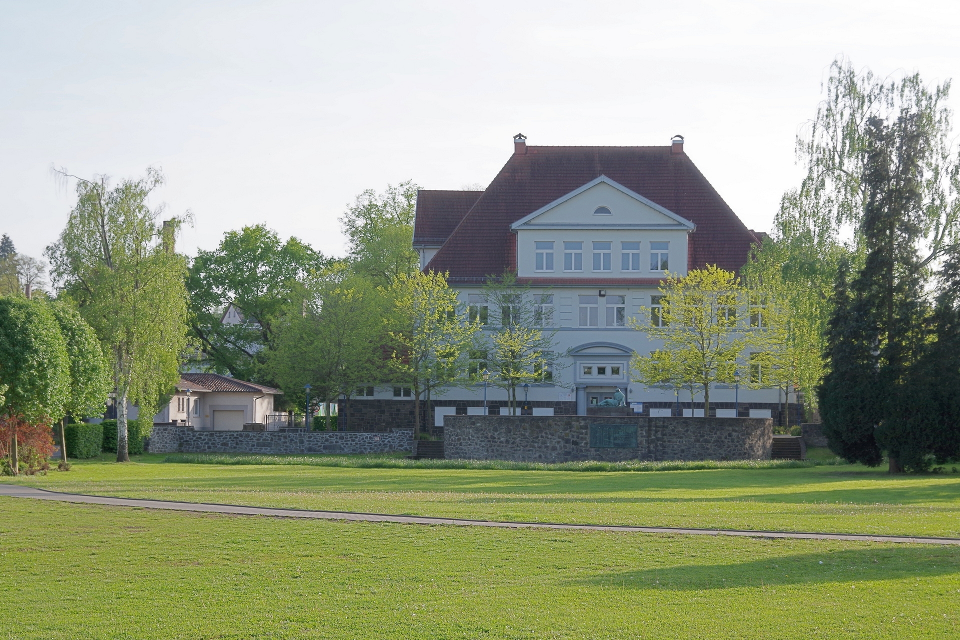 Kulturzentrum "Alte Grundschule" Kulturzentrum vom Bürgerpark aus