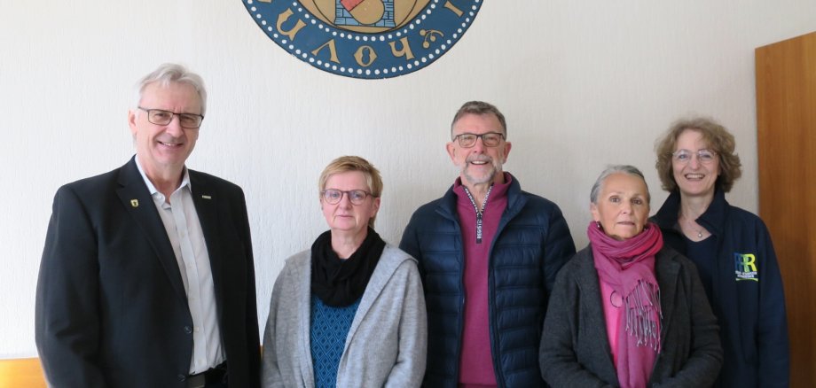 Bürgermeister Wengorsch mit den Stadtführern Bärbel Weil, Dieter Vornlocher und Renate Hecht, sowie Ulrike Haupt (Stadtverwaltung, Kultur & Tourismus)