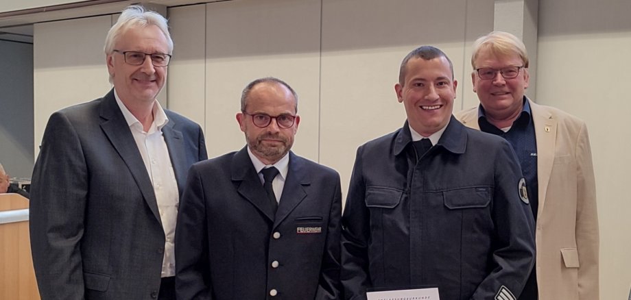 Bürgermeister Wengorsch und SVV Büttel danken Udo Träger und Fabian Schmidt für ihr Wirken